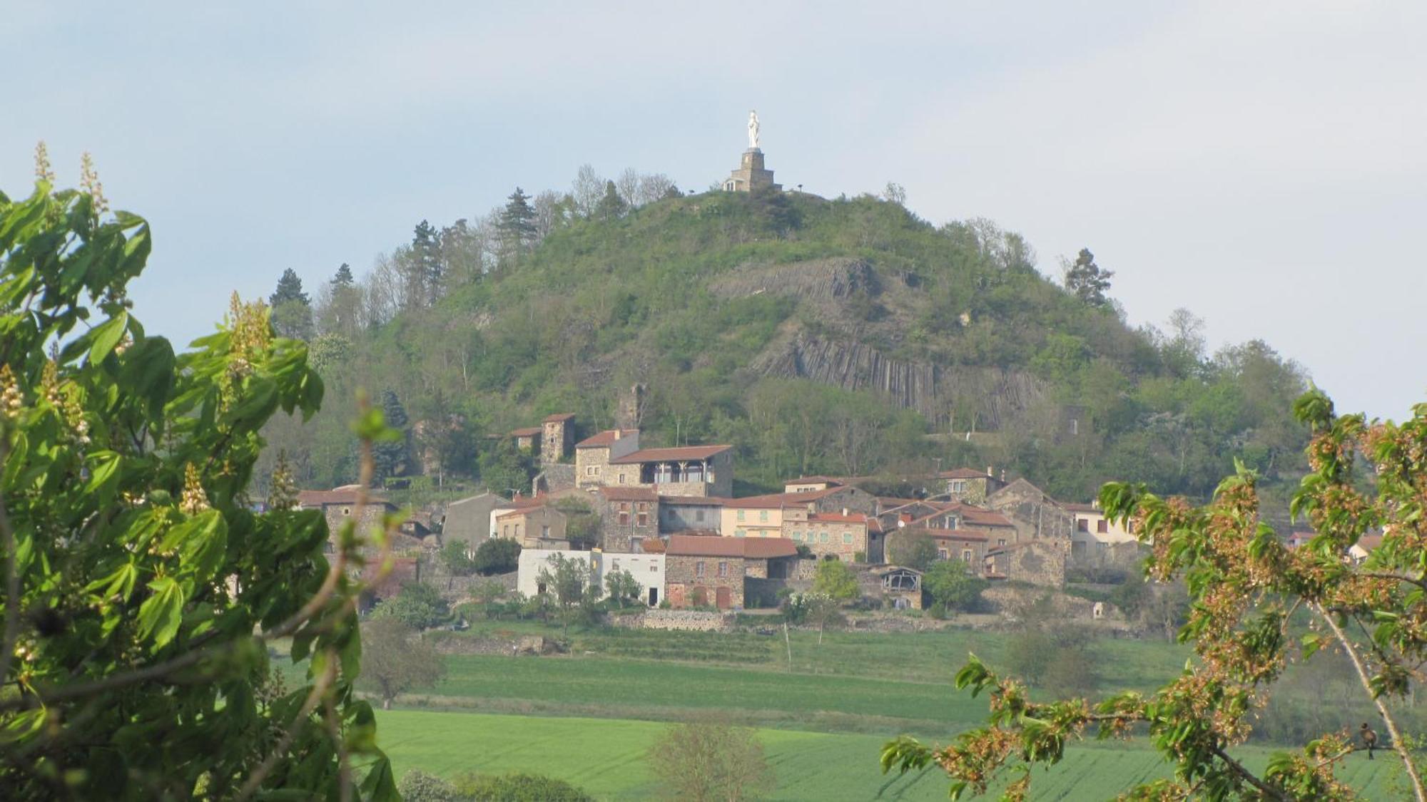 Chateau Des Aiguilles Saint-Rémy-de-Chargnat Exteriör bild